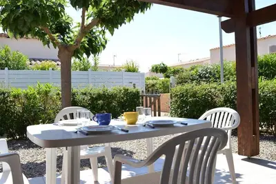 Image de Villa Familiale 8 Pers. à 600m de la Plage avec Piscine et Terrasse Ensoleillée à Cap d'Agde