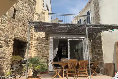 Image de Belle maison de village avec terrasses