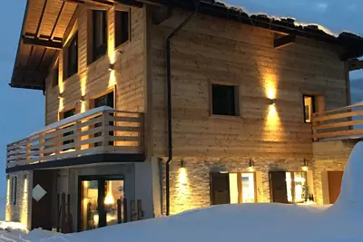 Image de Ski In/Ski Out Grand Chalet Prestations Luxueuses 240m. Carres, 15/18 personnes