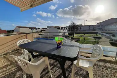 Image de Appartement 3 pièces avec balcon, piscine collective et parking proche océan à Saint-Hilaire-de-Riez
