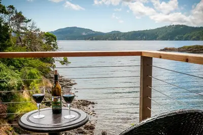 Image de 'The Windward Studio' Seastar Lofts - sur le bord de l'eau!