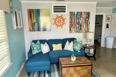 Image de La Gabriella magnifique chalet 1 chambre super endroit pour se détendre cet automne