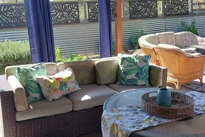 Image de Accueil privé idéal pour la famille et les amis, et de petits événements de célébration.