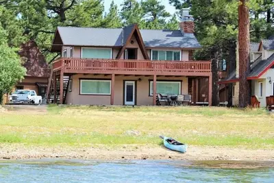 Image de Moderne Lakefront Combo: Mise à jour Lakefront double cabine. Pour 7
