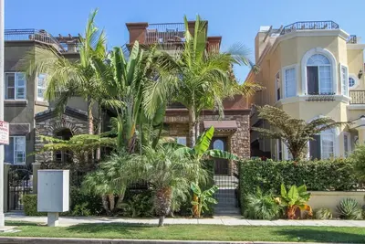 Image de Spacieuse maison côtière à Oceanside!