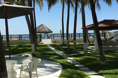 Image de Nouvelle maison en bord de mer dans une plage exclusive