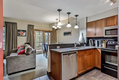 Image de Spacieux Rocky Mountain Condo w Hot Tub! ! Animaux Ok