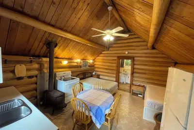 Image de Cozy Cabin Log On Baptiste Lac