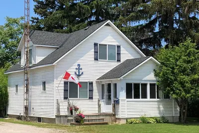 Image de Blue Anchor Cottage 2 min à pied de Gb Strip, famille ou groupes, 5 chambres, grande allée