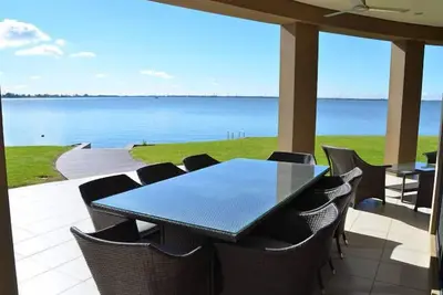 Image de Cypress House sur le lac Mulwala à partir de 100 $ par personne et par nuit (conditions d'application)