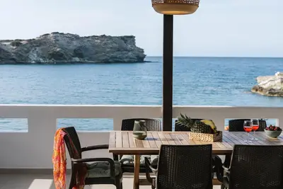 Image de Appartement en front de mer avec piscine idéal pour les familles