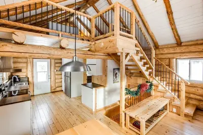 Chalet en bois rond à louer avec accès au Lac Long (le log home)