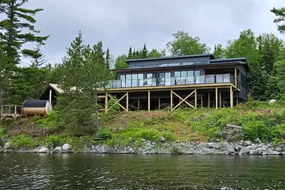 Image de Private Island 3. 5 Acre sur le lac des Bois