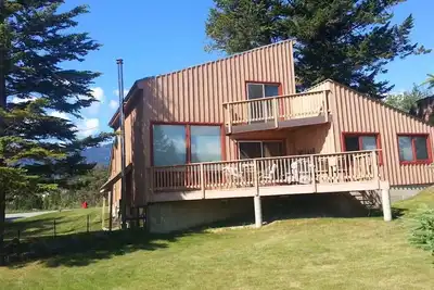 Image de Lake View Mtn. Accueil! Plage de Sable! Huge Yard! Marche à la Ville / Restauration / Tennis / Bateau / Ski / Nager! !