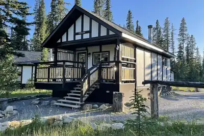 Image de Expanse Cottages - White Goat