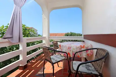 Image de Appartement d'une chambre avec la terrasse et la vue sur le mer Potocnica, Pag (A-6338-a)