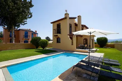 Image de Villa 2 chambres avec piscine privée, sur la plage