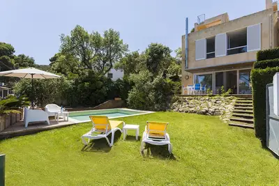 Image de Superbe Villa Nouvelle Avec Pass Direct À La Plage