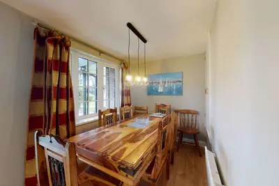 Image de 25 Tudor Court, Tolroy Manor