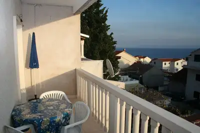 Appartement d'une chambre avec la terrasse et la vue sur le mer Bol, Brac (A-2884-b)