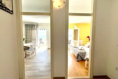 Image de Appartement de deux chambres avec la terrasse et la vue sur le mer Puntinak, Brac (A-718-a)