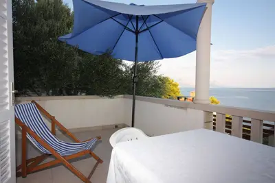 Image de Appartement de deux chambres avec la terrasse et la vue sur le mer Puntinak, Brac (A-718-c)