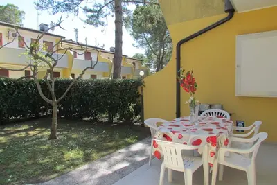Image de Bel appartement avec jardin et piscine - Beahost