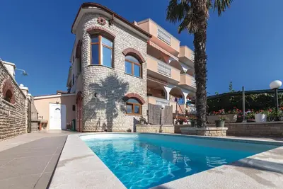 Image de Superbe appartement de 2 chambres à.