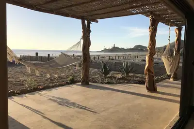 Image de Playa Los Cerritos Beachfront Home sur la plage de surf et de baignade la plus populaire