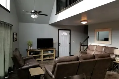 Image de Belle maison de vacances familiale à la baie de ponts à Okoboji!