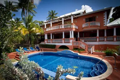 Image de Mirage - Scenic Seaside Villa with 7 Spacious Bedrooms