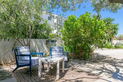 Image de Appartement d'une chambre avec la terrasse et la vue sur le mer Razanj, Rogoznica (A-12733-b)
