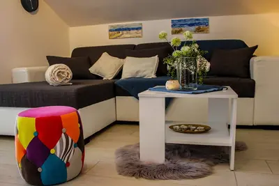 Image de Appartement de deux chambres avec la terrasse et la vue sur le mer Povljana, Pag (A-14281-a)