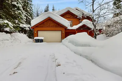Image de Cabine de luxe acceptant les chiens avec piscine et bain à remous communs, emplacement idéal