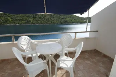 Image de Appartement d'une chambre prés de la plage Pasadur, Lastovo (A-8386-a)