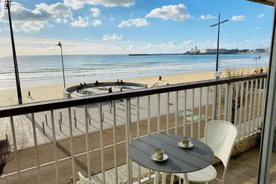 Image de Appartement avec accès direct à la plage, balcon et garage privé