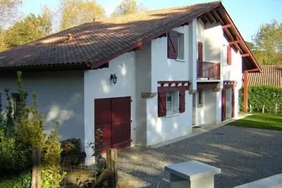 Image de Belle maison de vacances Ă Espelette (proche Cambo-les-bains) pour 10 Ă 12 pers