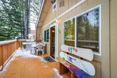 Image de Cabine alpine de charme avec un style familial, proche de la randonnée, du ski, etc.