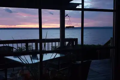 Image de Des vues spectaculaires sur le lac offrent intimité, paix et sérénité! Animaux acceptés
