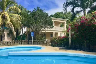 Image de 🏖 Maison Bord de mer & Piscine - Flic en Flac (B) / Beachfront House with Pool