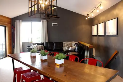 Image de Ultra hip et familial - Ski In / Ski Out- Réservez maintenant pour des tarifs réduits