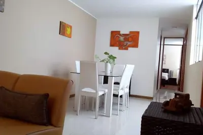 Image de Appartement moderne et confortable Ă huit minutes du centre historique
