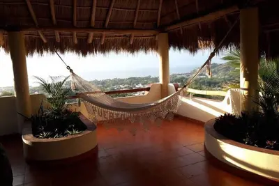 Image de Belle maison tropicale avec vue sur l'océan!
