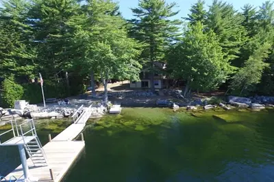 Image de Bord de l'eau, retraite familiale jusqu'à 12 personnes, parc national d'Acadia, littoral du Maine, camp