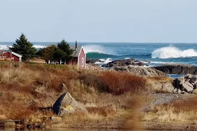 Image de Maison de repos des marins sur les falaises de Petit De Grat, Cape Breton, Nouvelle-Écosse