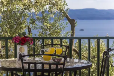 Image de Appartement d'une chambre avec la terrasse et la vue sur le mer Brela, Makarska (A-11687-a)