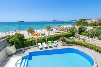 Image de Garçonnière prés de la plage Rogoznica (As-7557-a)