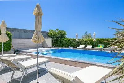 Image de Appartement d'une chambre prés de la plage Rogoznica (A-7557-b)