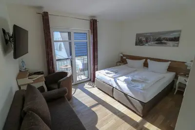 Image de Chambre double avec terrasse Accès fauteuil roulant - Usedom Bike-Hotel & Suites *** 80 m de la plage de la mer Baltique
