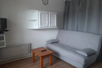 Image de Appartement rénové près de la plage, balcon Sud, quartier animé, parking gratuit